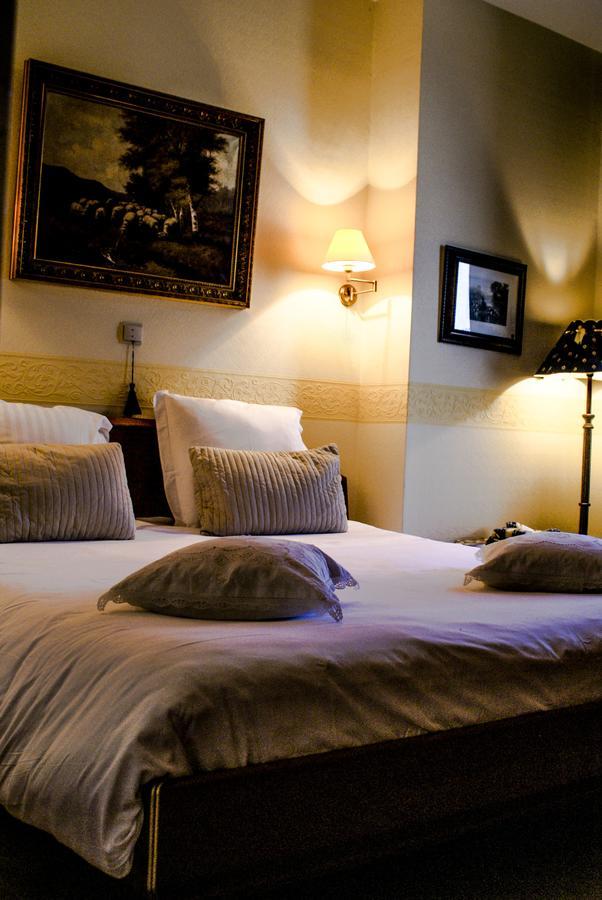 ברוז' Guest House Huyze Die Maene מראה חיצוני תמונה
